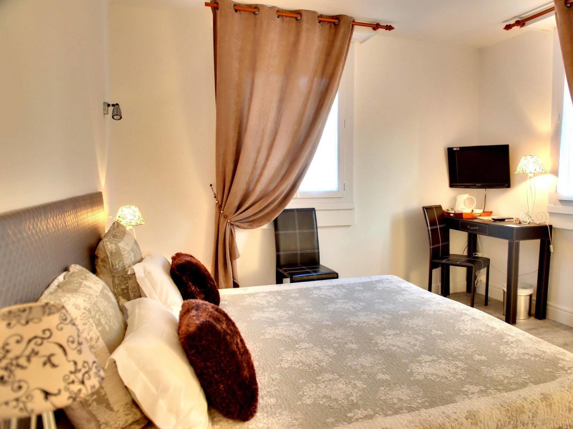 Logis Hotel Orly 阿莱斯 外观 照片