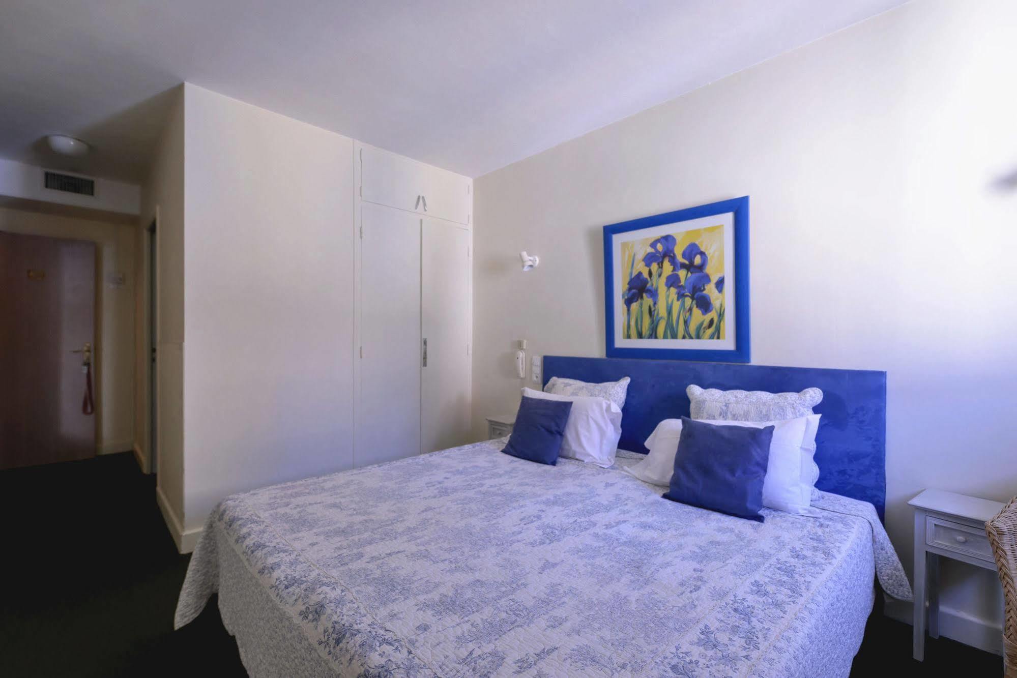 Logis Hotel Orly 阿莱斯 外观 照片